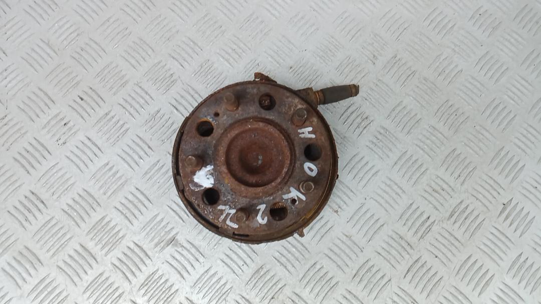 ступица задняя левая Hyundai ix35 1 поколение 2012, 1.6 л., бензин, МКПП, внедорожник 5 дв., 527303S200 - фото №1