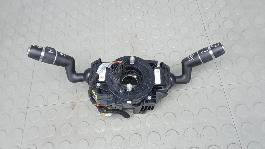 переключатель подрулевой Land Rover Range Rover Evoque L551 2018, 2.0 л., дизель, МКПП, внедорожник 5 дв. - фото №1
