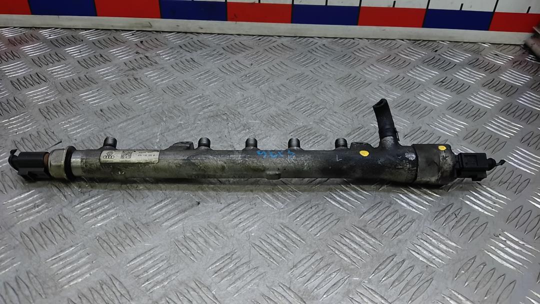 топливная рампа Skoda Superb 3 поколение 2015, 1.6 л., дизель, МКПП, хетчбэк 5 дв., 03L130089B - фото №1