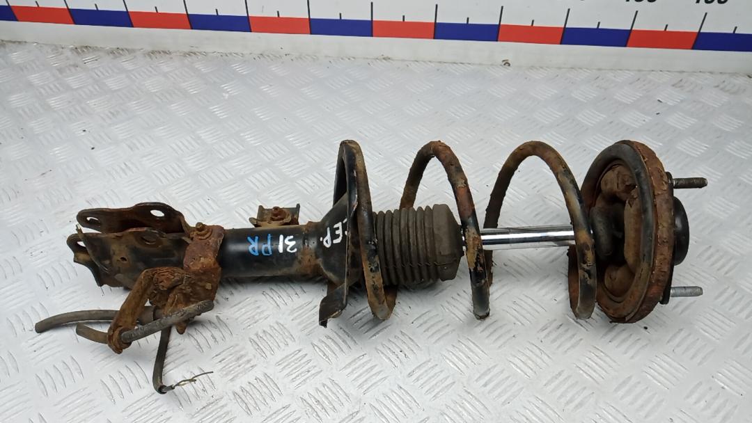 Стойка Mitsubishi Lancer 10 поколение 2010, 2.0 л., DiD, дизель, МКПП, хетчбэк 5 дв. - фото №1