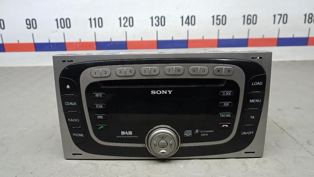 магнитола Ford Kuga 1 поколение 2009, 2.0 л., TDCi 4x4, дизель, МКПП, внедорожник 5 дв. - фото №1