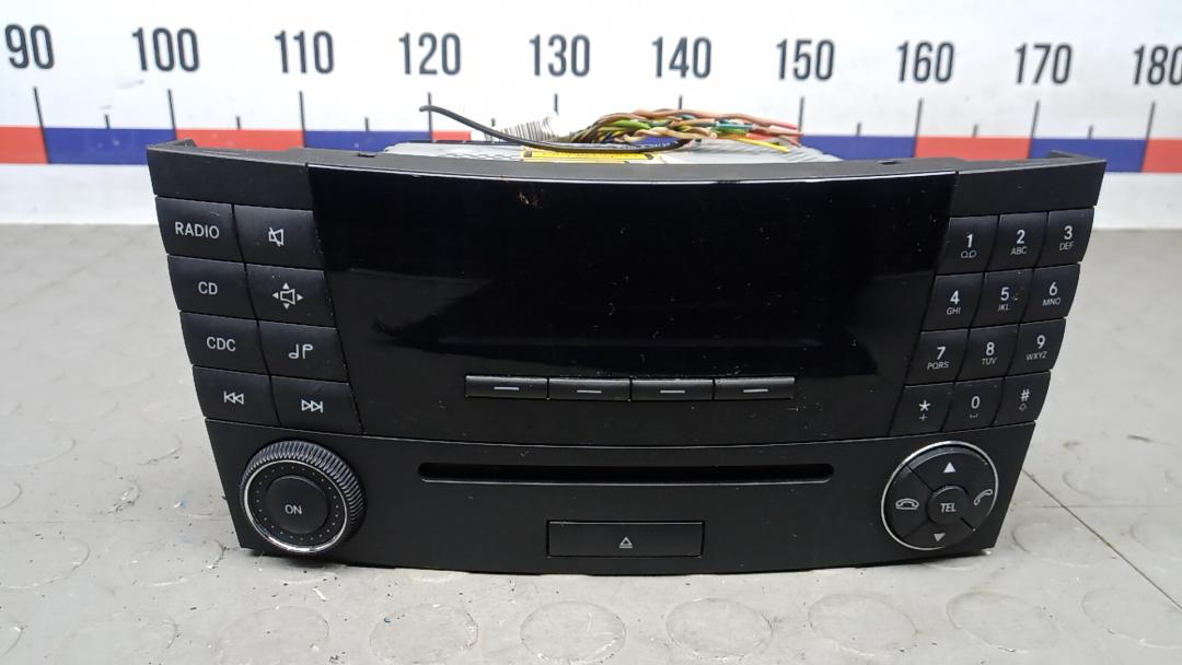 магнитола Mercedes-Benz E-Класс W211/S211 2004, 2.7 л., D E270 CDI, дизель, АКПП, седан - фото №1