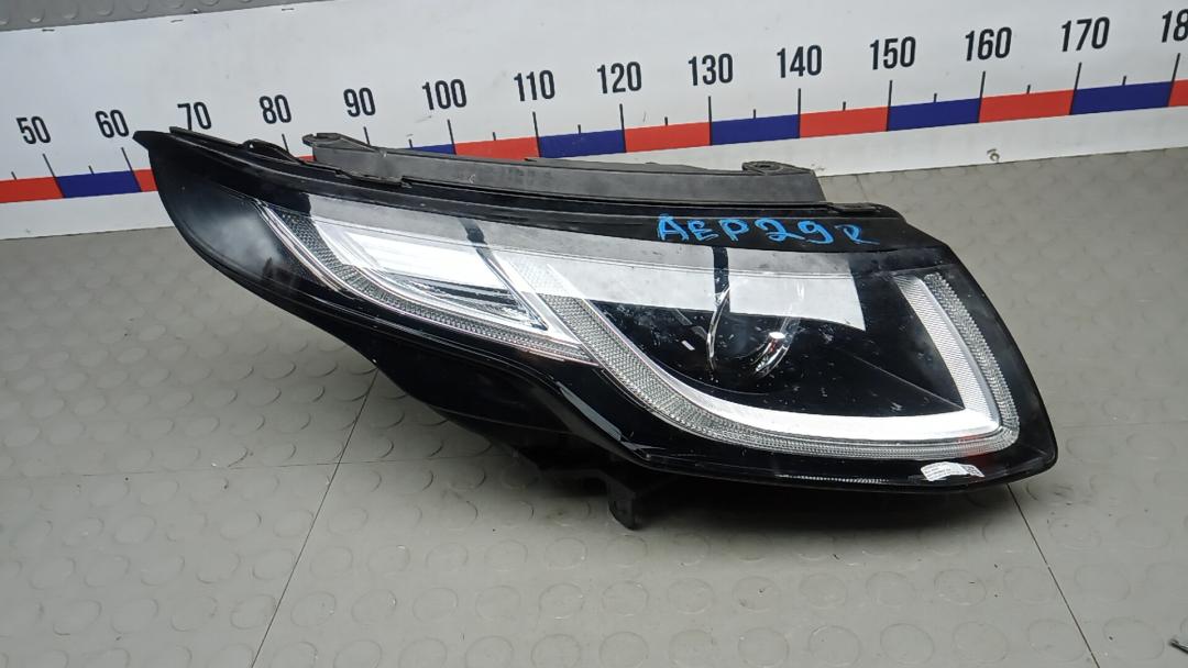 фара правая Land Rover Range Rover Evoque L551 2018, 2.0 л., дизель, МКПП, внедорожник 5 дв. - фото №1
