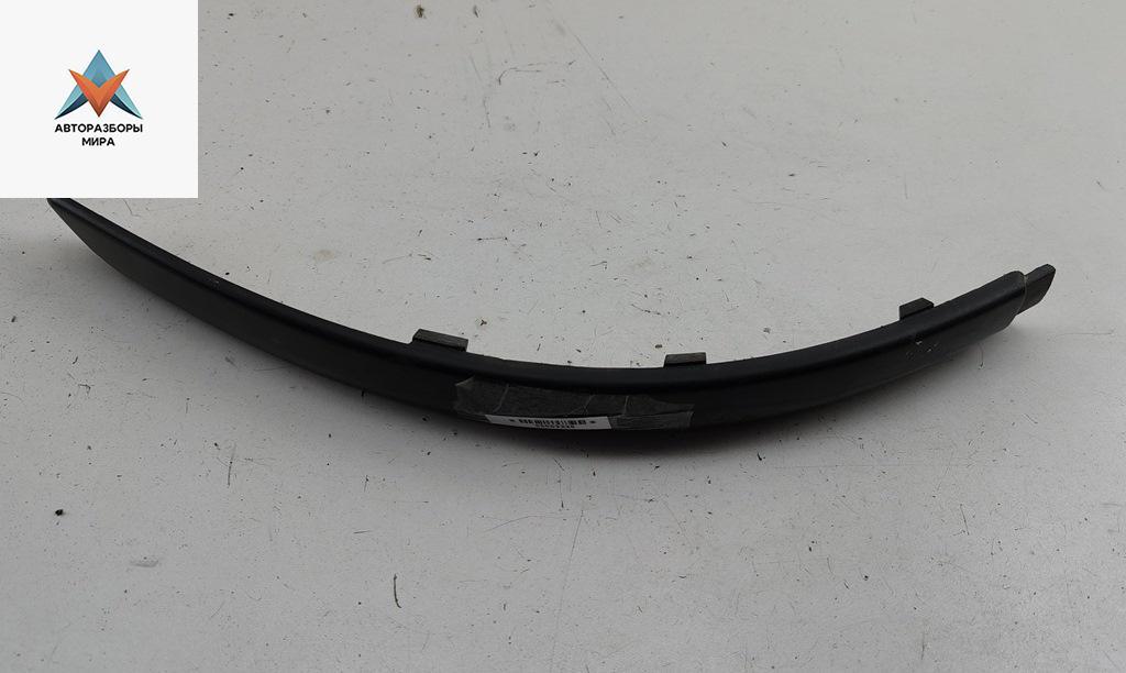 молдинг заднего бампера Ford Mondeo 3 поколение 2001, 2.0 л., бензин, АКПП, серый, хетчбэк 5 дв., 1S7117C772 - фото №1