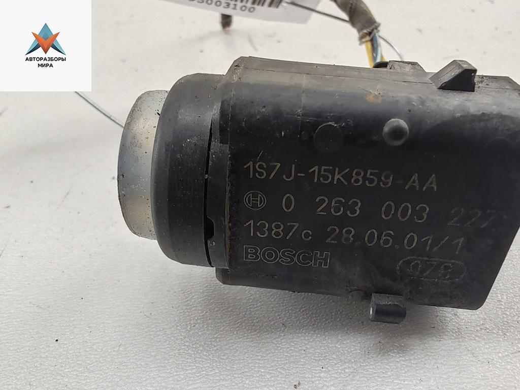 датчик парктроника Ford Mondeo 3 поколение 2001, 2.0 л., бензин, АКПП, серый, хетчбэк 5 дв., 1S7J15K859AA - фото №1