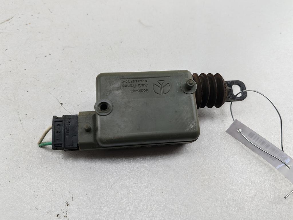 активатор (привод) замка двери Renault Scenic I 1998, 1.6 л., бензин, МКПП, синий, минивэн