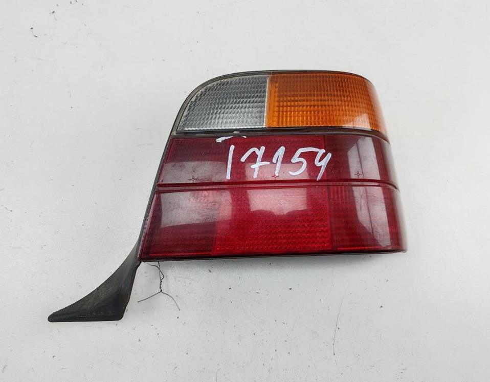 фонарь задний правый BMW 3 E36 1997, 1.8 л., бензин, МКПП, красный, универсал, 8371938
