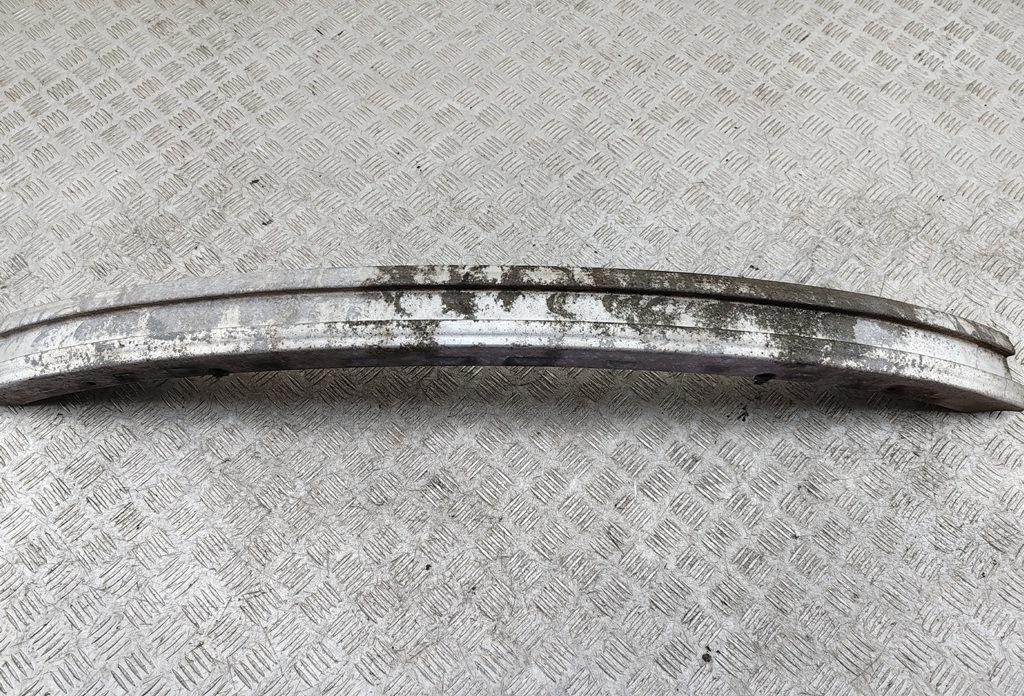 усилитель бампера переднего Volkswagen Passat B5 1999, 1.6 л., бензин, МКПП, синий, универсал, 3B0807113