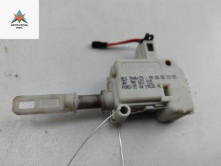 активатор замка багажника SEAT Alhambra 1 поколение [рестайлинг] 2005, 1.8 л., бензин, АКПП, серый, минивэн, 7M0862159