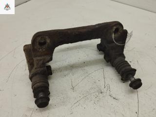 скоба суппорта Toyota Avensis 2 поколение (T250) 2005, 2.2 л., дизель, МКПП, серый, универсал, 0204Y01338