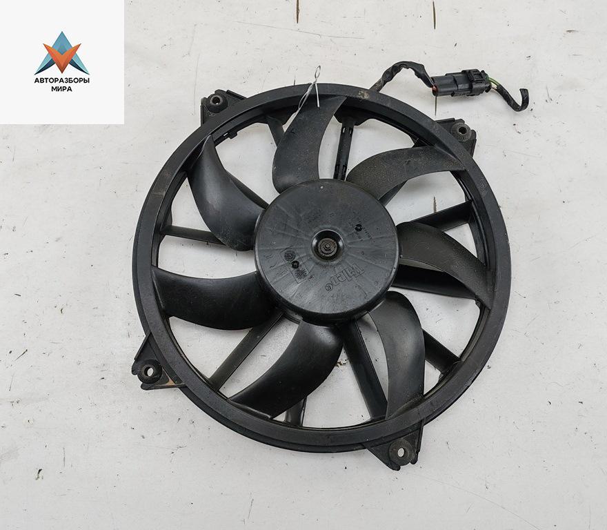 вентилятор радиатора Peugeot 308 T7 2008, 1.6 л., бензин, МКПП, чёрный, универсал - фото №1