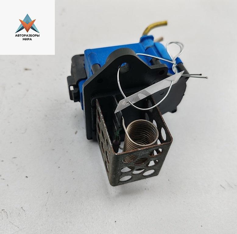 блок управления вентилятором (реле) Peugeot 308 T7 2008, 1.6 л., бензин, МКПП, чёрный, универсал, 9662240180 - фото №1