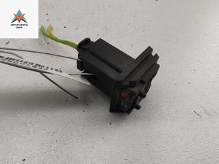 кнопка открытия багажника Peugeot 308 T7 2008, 1.6 л., бензин, МКПП, чёрный, универсал, 43210