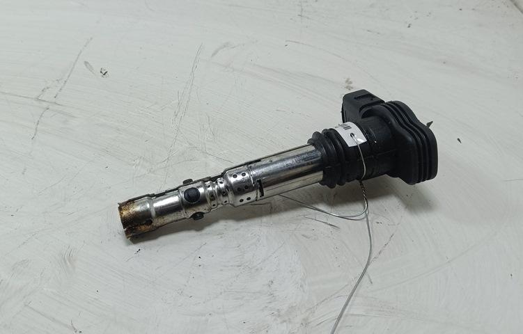 катушка зажигания Audi A4 B6 2003, 2.0 л., бензин, АКПП, чёрный, универсал