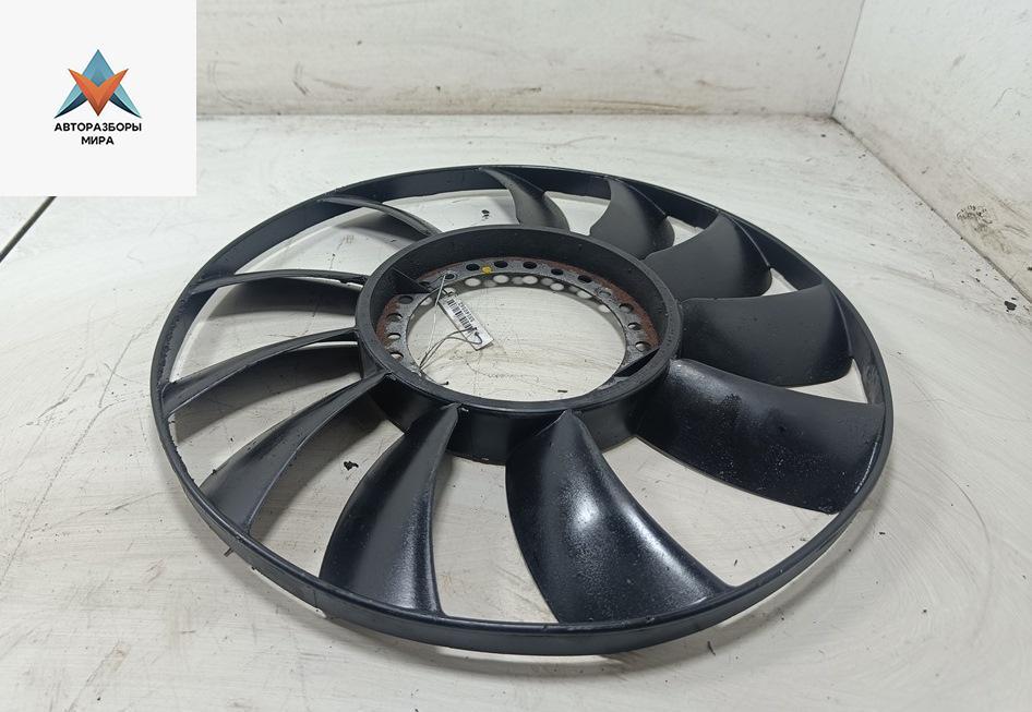 крыльчатка вентилятора (лопасти) Volkswagen Passat B5 1998, 1.8 л., бензин, МКПП, синий, универсал - фото №1