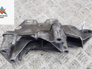 кронштейн двигателя Volkswagen Golf 4 поколение 2000, 1.4 л., бензин, МКПП, серый, хетчбэк 5 дв., 036199275E