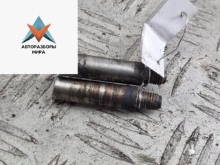 Болт крепления Skoda Octavia mk2 (A5 1Z) 2004, 2.0 л., дизель, МКПП, серый, хетчбэк 5 дв.