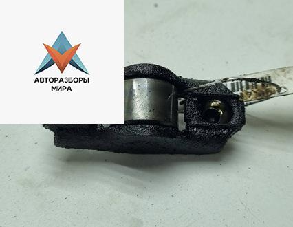 коромысло клапана (рокер) Volkswagen Golf 4 поколение 2000, 1.4 л., бензин, МКПП, серый, хетчбэк 5 дв. - фото №1