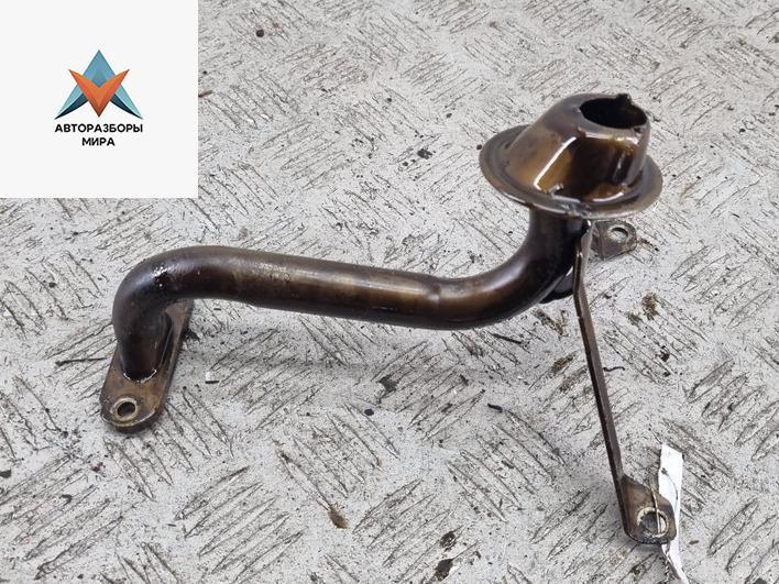 маслозаборник Volkswagen Golf 4 поколение 2000, 1.4 л., бензин, МКПП, серый, хетчбэк 5 дв. - фото №1