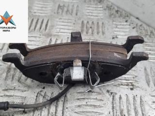 Колодки тормозные передние Volkswagen Golf 4 поколение 1999, 1.6 л., бензин, МКПП, чёрный, хетчбэк 3 дв.