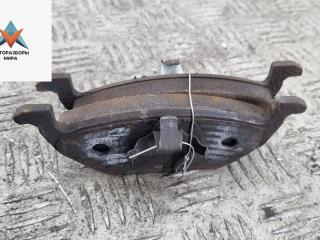 Колодки тормозные передние Volkswagen Golf 4 поколение 1999, 1.6 л., бензин, МКПП, чёрный, хетчбэк 3 дв.