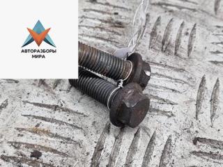 болт колесный Volkswagen Passat B3 1991, 1.8 л., бензин, МКПП, зелёный, универсал
