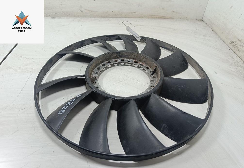 крыльчатка вентилятора (лопасти) Volkswagen Passat B5 1999, 1.6 л., бензин, МКПП, синий, универсал - фото №1