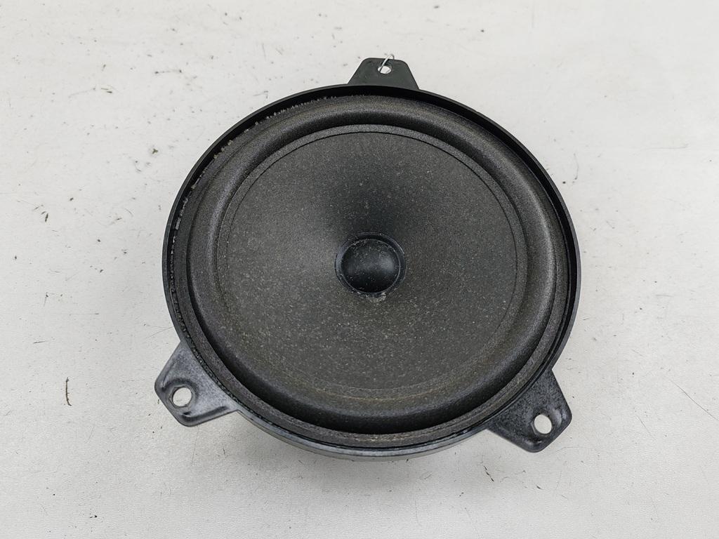 динамик двери BMW 3 E46 2000, 2.0 л., бензин, АКПП, чёрный, седан, 3230122