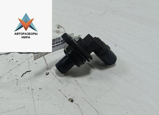 датчик распредвала Volkswagen Caddy 3 поколение 2007, 1.4 л., бензин, МКПП, красный, фургон, 036907601E - фото №1