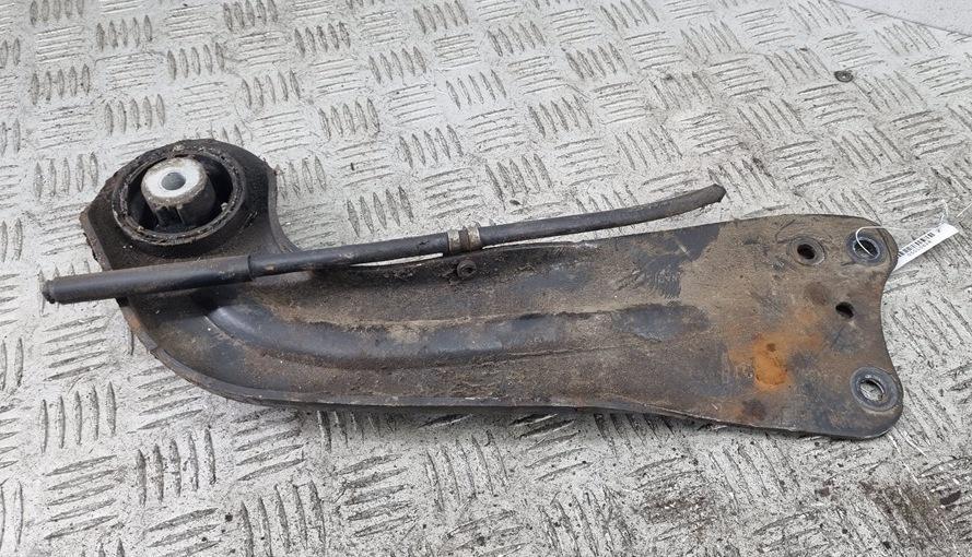 кронштейн (крепление) Volkswagen Touran 2003, 1.9 л., дизель, МКПП, серый, минивэн, 1T0505226A