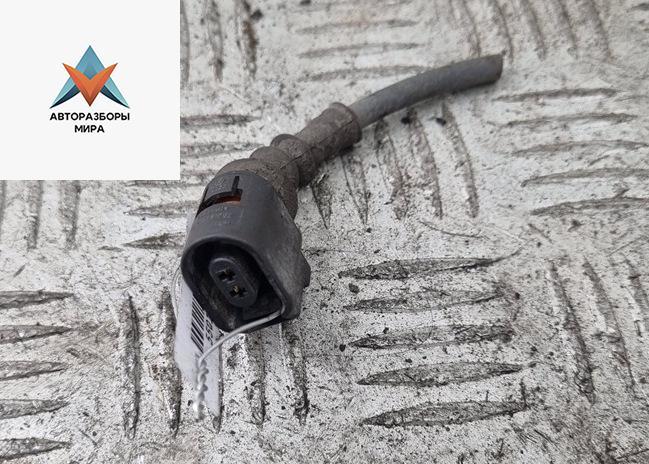 разъем (фишка) проводки Volkswagen Touran 1 поколение 2003, 1.9 л., дизель, МКПП, серый, минивэн, 6E0973702 - фото №1