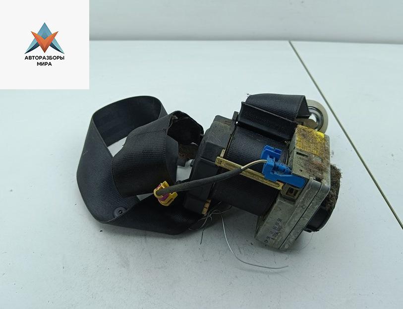 ремень безопасности Volkswagen Bora 1 поколение 1999, 1.6 л., бензин, МКПП, серый, седан - фото №1