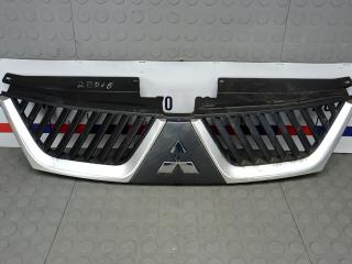решетка радиатора Mitsubishi Outlander 2 поколение 2008, 2.0 л., D DI-D, дизель, МКПП, внедорожник 5 дв., 7450A037HB