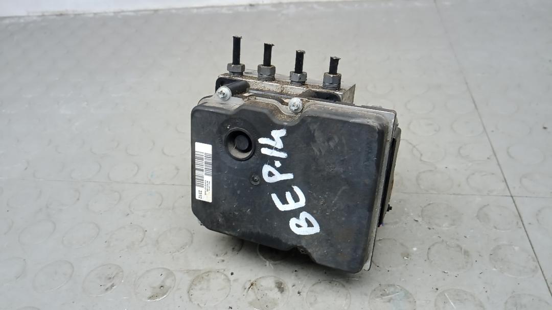 блок ABS Citroen C4 Grand Picasso 1 поколение 2010, 1.6 л., HDi 8V, дизель, МКПП, минивэн - фото №1