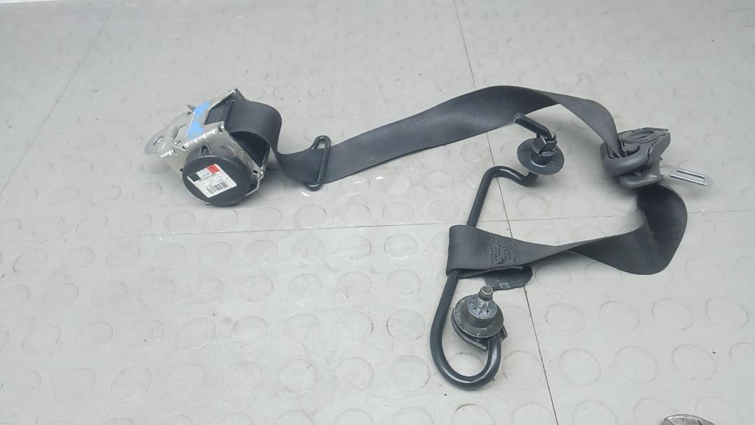 ремень безопасности Opel Astra J 2009, 1.6 л., бензин, МКПП, хетчбэк 5 дв. - фото №1