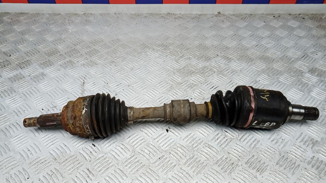 полуось передняя левая (приводной вал, ШРУС) Mitsubishi Lancer 10 поколение 2010, 2.0 л., DiD, дизель, МКПП, хетчбэк 5 дв. - фото №1