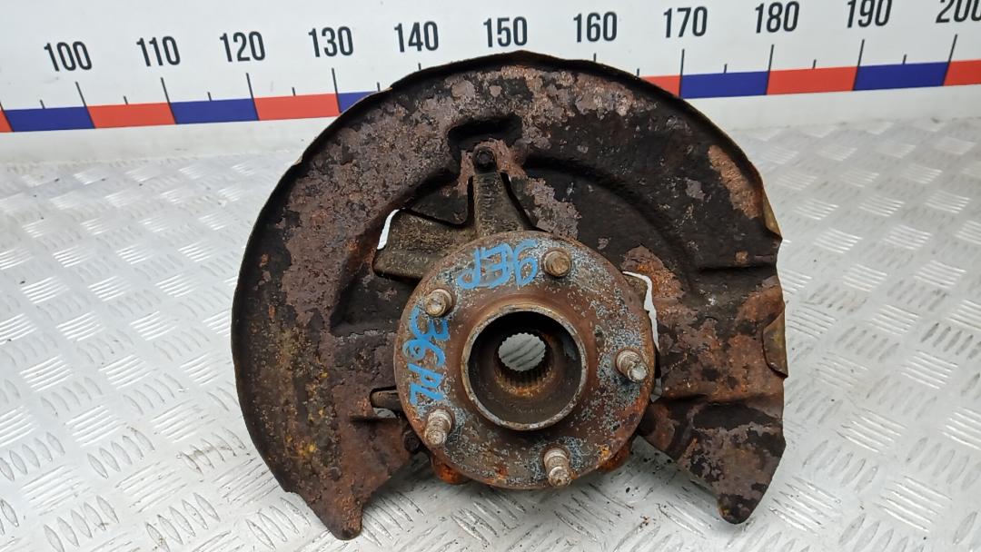 ступица передняя левая Ford Kuga 1 поколение 2011, 2.0 л., TDCi 4x4, дизель, МКПП, внедорожник 5 дв. - фото №1