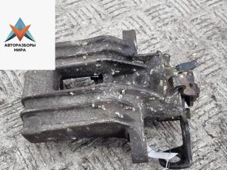 суппорт задний левый Volkswagen Golf 4 поколение 1999, 1.6 л., бензин, МКПП, чёрный, хетчбэк 3 дв.