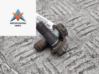 Болт крепления Volkswagen Passat B4 1994, 2.0 л., бензин, МКПП, красный, седан