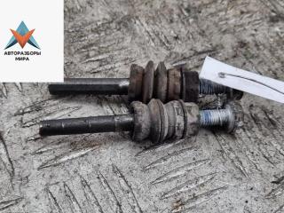 Болт крепления Volkswagen Golf 4 поколение 2000, 1.4 л., бензин, МКПП, синий, хетчбэк 5 дв.