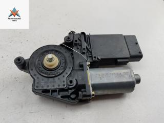 моторчик стеклоподъемника передний правый Volkswagen Passat B5 [рестайлинг] 2001, 1.9 л., дизель, МКПП, серый, универсал, 105415-301