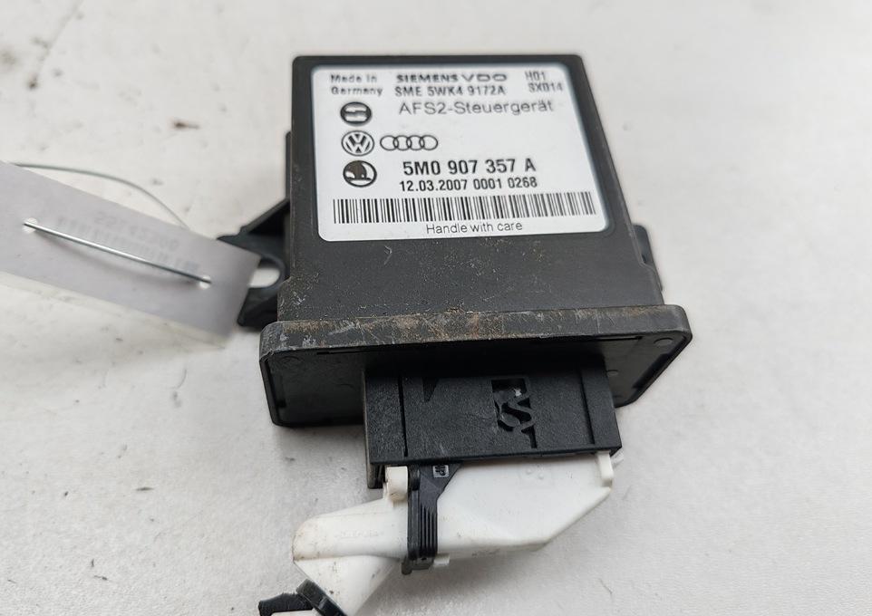 блок управления светом Volkswagen Passat B6 2007, 2.0 л., бензин, МКПП, синий, универсал, 5M0907357A