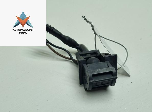 форсунка омывателя лобового стекла Volkswagen Phaeton 1 поколение 2003, 3.2 л., бензин, АКПП, чёрный, седан, 3D0955986A - фото №1