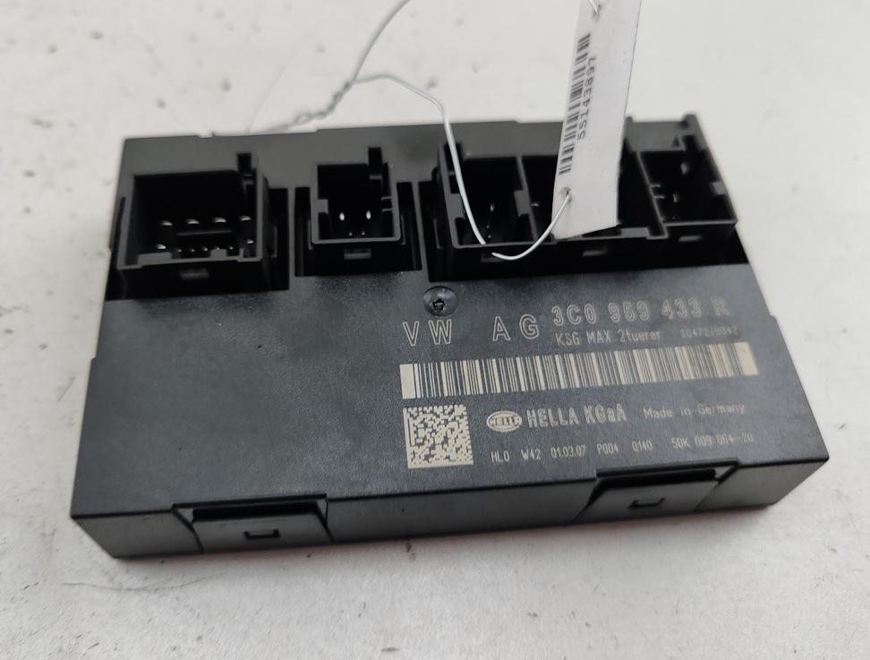 блок комфорта Volkswagen Passat B6 2007, 2.0 л., бензин, МКПП, синий, универсал, 3C0959433R