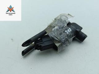 насос (моторчик) омывателя стекла Ford Mondeo 3 поколение [рестайлинг] 2004, синий, хетчбэк 5 дв., 1S7117K624F