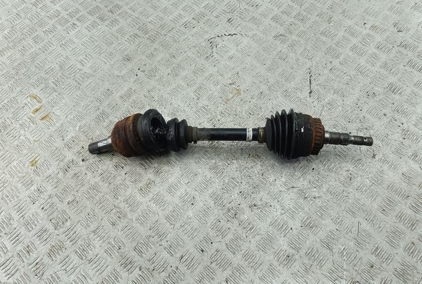полуось передняя левая (приводной вал, ШРУС) Opel Vectra B 1995, 1.8 л., бензин, АКПП, жёлтый, седан - фото №1