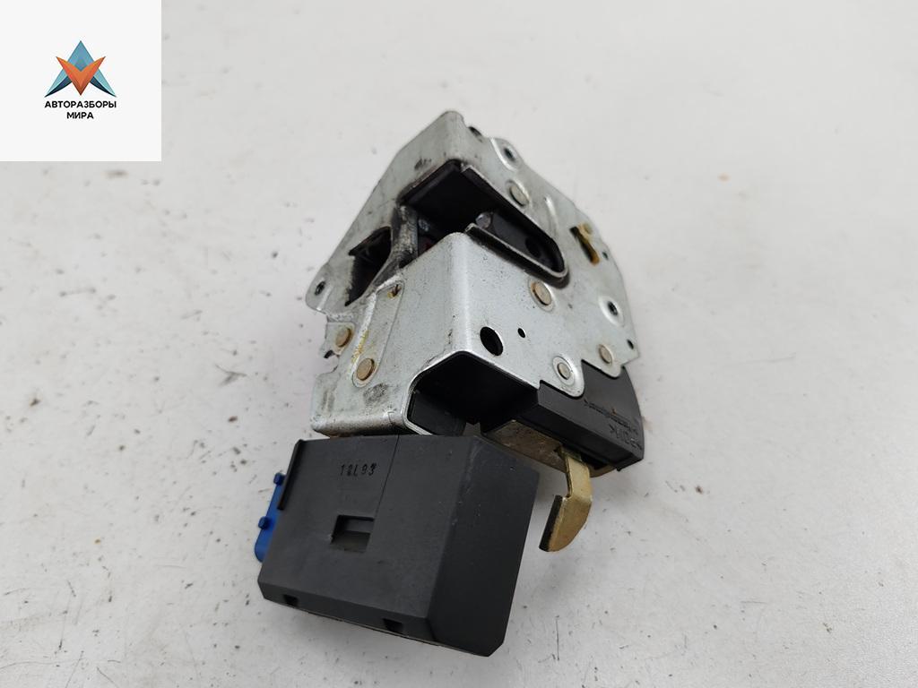 замок двери задней левой BMW 3 серия E36 1993, 1.6 л., бензин, МКПП, чёрный, седан, 8122419 - фото №1