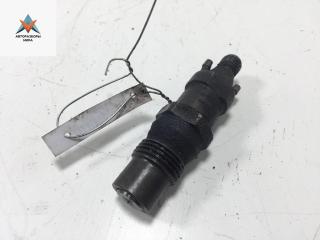 форсунка Volkswagen Transporter T4 1996, 2.4 л., дизель, МКПП, белый, микроавтобус, 068130202