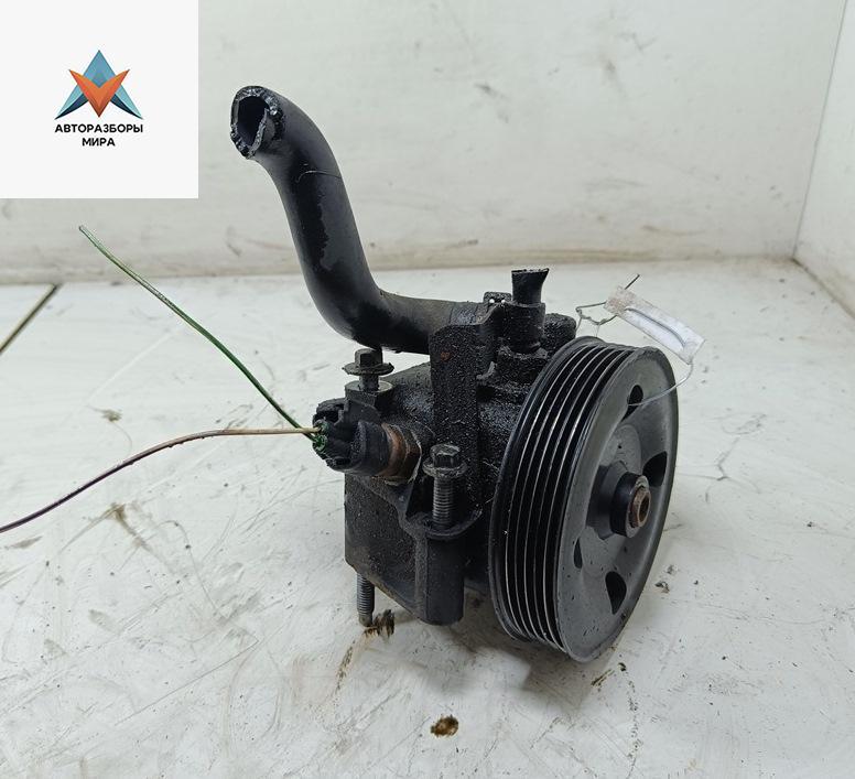 Насос гидроусилителя руля Ford Focus 2 поколение 2006, 1.6 л., i, бензин, МКПП, синий, универсал, 4M5Q3A733 - фото №1