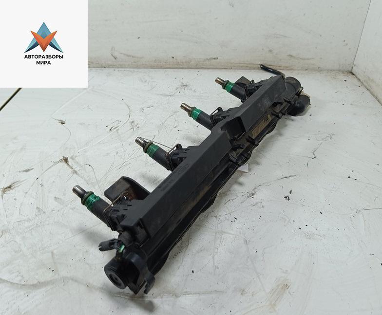 форсунка Ford Focus 2 поколение 2006, 1.6 л., i, бензин, МКПП, синий, универсал, 98MF-BC - фото №1